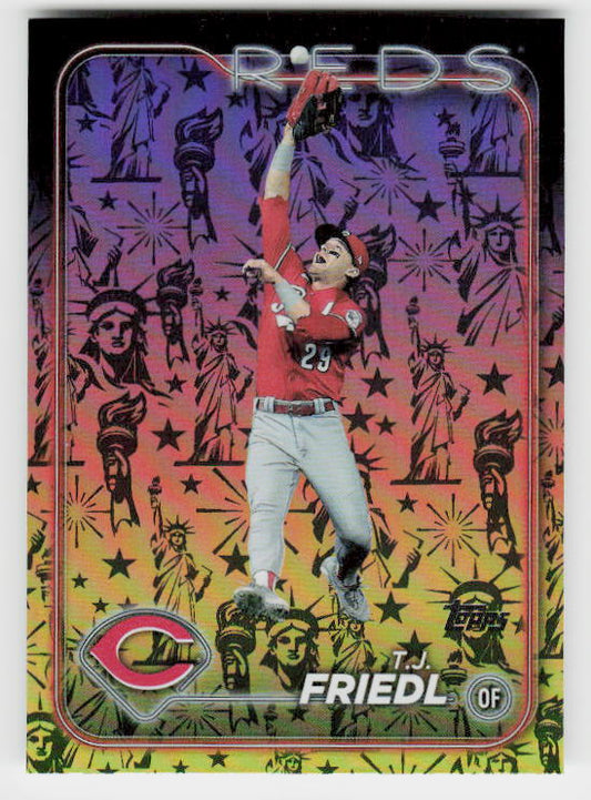 2024 Topps #534 T.J. Friedl Holiday Statue of Liberty